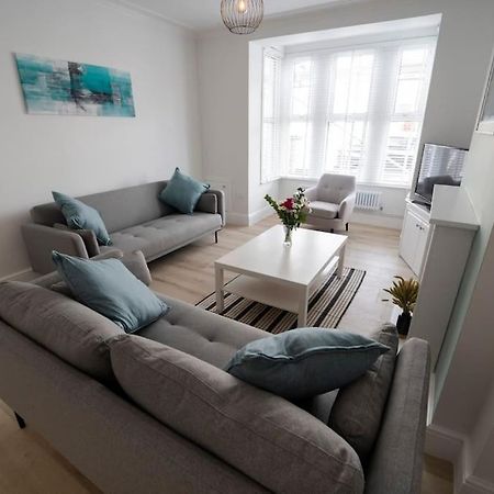 Spacious Holiday Home In Porthcawl Ngoại thất bức ảnh